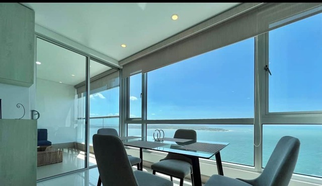 1-bedroom apartment Palmetto Sunset Ocean front Laguito Cartagena with WiFi, AC