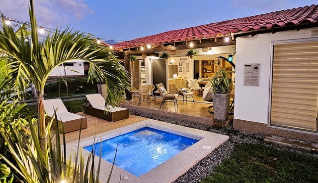 Charming House with Jacuzzi at 10 min from Armenia Airport in Quindío