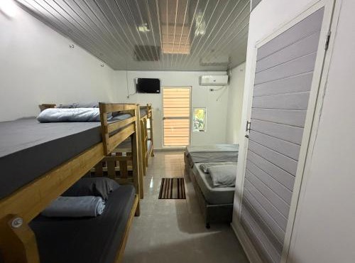 Hostal y Playa Nuevo Faro