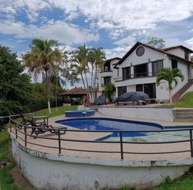 Acogedora Cabaña, Pereira Cerritos in Pereira