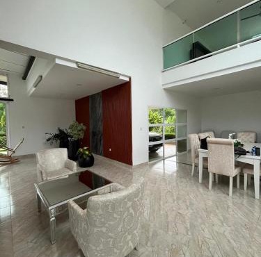 Villa Isla Mallorca in Sahagún