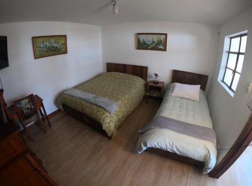 Hostal Kolibrí guasca, Hermosa Casa Colonial en el centro de Guasca