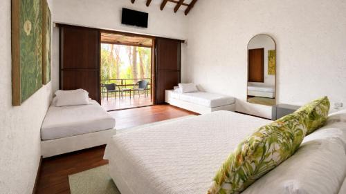 Hotel Acantilado de La Tierra by On vacation in San Andrés