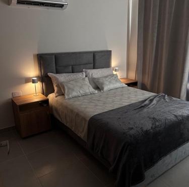Apartamento Coralina Caribe Residence en Santa Marta cerca al mar - AC, Wifi, balcón, parqueadero