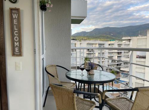 Apartamento Melgar piscinas,vistas y club house in Melgar