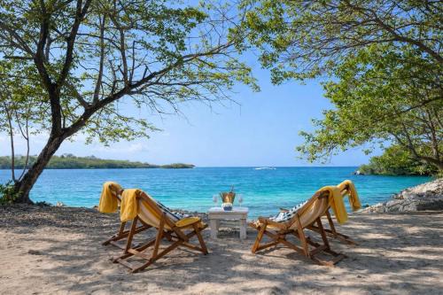 Hotel Dharma Islas del Rosario in Cartagena de Indias