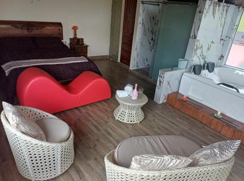 Finca alto Bonito Jacuzzi Piscina y WiFi