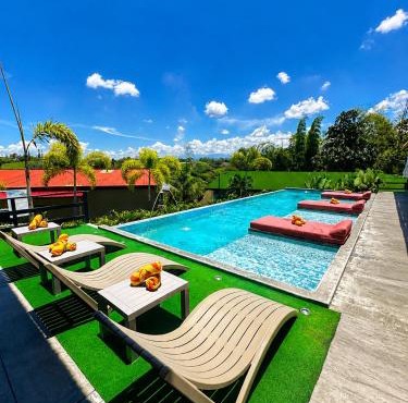 Eco Hotel La Colina Mirador Con aire acondicionado