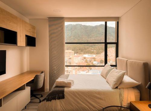 Modern Studio with view of Monserrate, 25th Floor