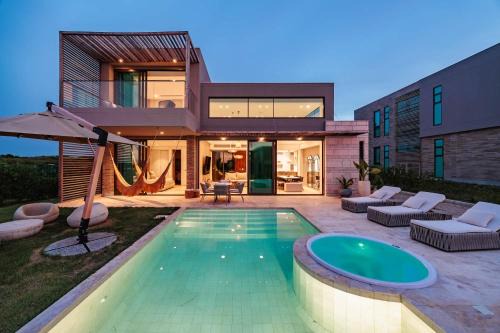 Modern 4 bedroom villa with tropical vibes in Baru