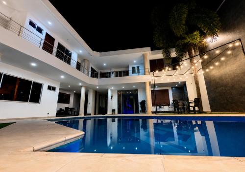 Espectacular, Casa Vacacional Jpol in Cali