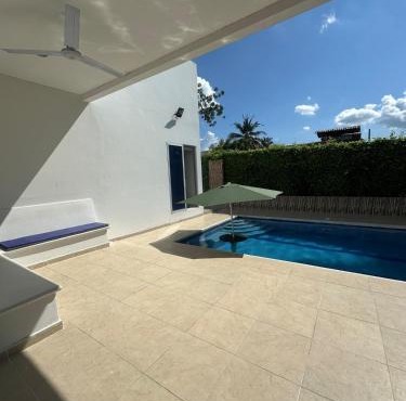 Casa Calma con Piscina en Girardot in Guayacana