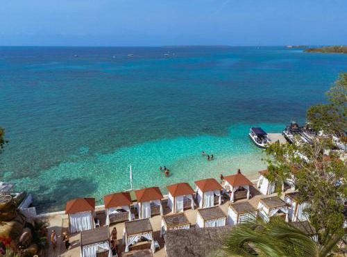 Bora Bora Beach Club Cartagena in Isla Grande