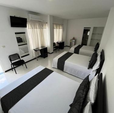 Euros Hotel in El Bordo