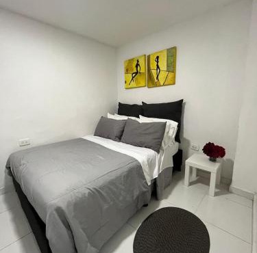 Apartaestudio en primer piso