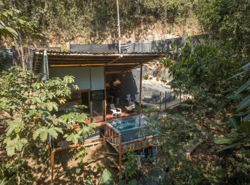 Cabaña El Bosque - En medio del bosque - Jacuzzi Privado con Calefacción y Malla Catamarán - Cerca a Medellin