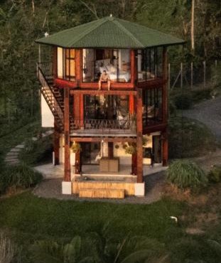 La mejor vista del eje cafetero en el Chalet La Gitana