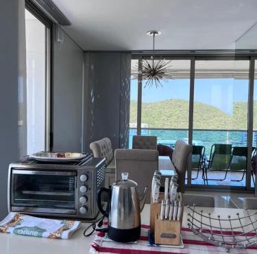 Super Lujoso - Con Cook - Vista al mar - Ideal para familias - BeachFront Property - Santa Marta Colombia