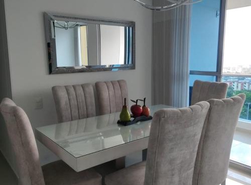 Apartamento lujoso y acogedor frente al centro comercial cacique BGA