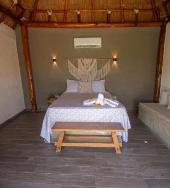 AMALIFE Beach Club & Hotel in Tierra Bomba