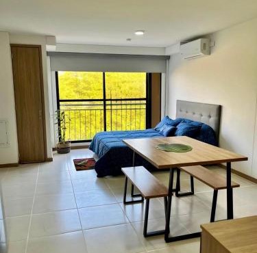 Comfort & Convenience Styling Loft in the Heart of the University Distric in Cali