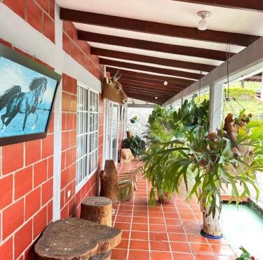 Finca Las Gaviotas - Cerca a Cali - Privacidad, Piscina y Naturaleza