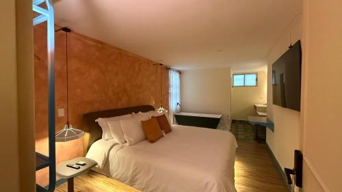 Autenthico Provenza Home Medellin