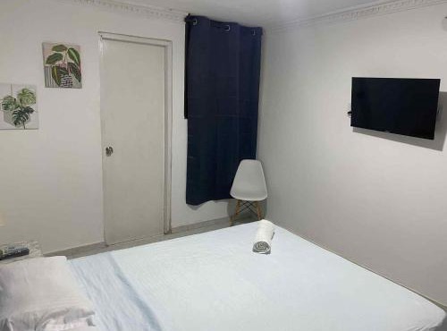 Habitación Cerca al Aeropuerto # 4