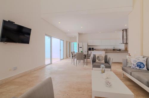 Exclusiva casa en Baru con piscina y playa privada in Playa Blanca