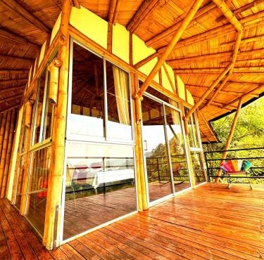 Grand Balcony Glamping ORO in Nimaima