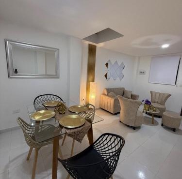 New Central Apartment 101