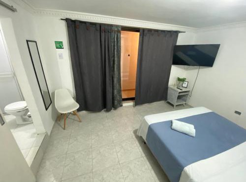 Habitación Cerca al Aeropuerto # 2