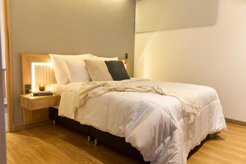 Cozy Getaway | Rosa Negra Stadio Suite