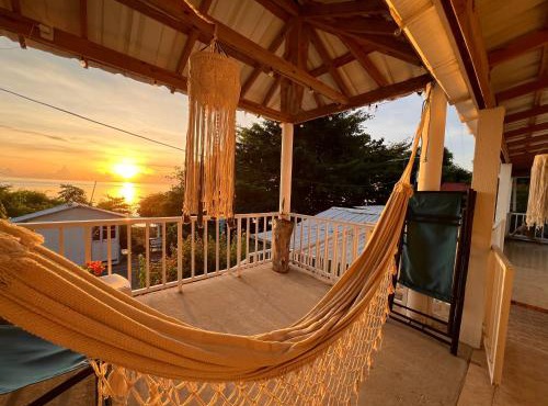 Cabaña sunrise view in Providencia