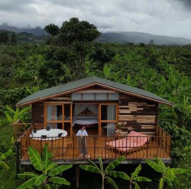 LA PERLA FINCA HOTEL