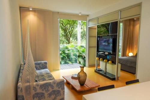 Apto Exclusivo en Cali con Balcón, Piscina y Sauna! Vive una Estancia con Estilo
