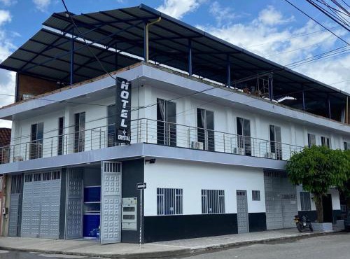 Hotel Crystal Acacias in Acacías