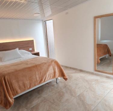 Alojamiento Hotel The hive suite