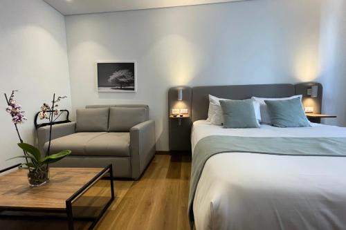 VOU Suites by Avia Suites