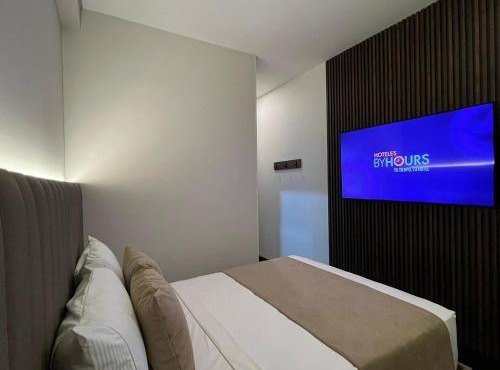 Hotel Continental ByHours