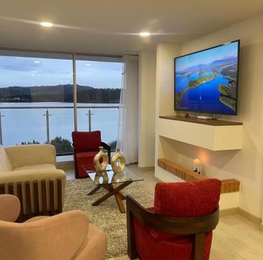 Hermoso Apartamento con Vista al Lago
