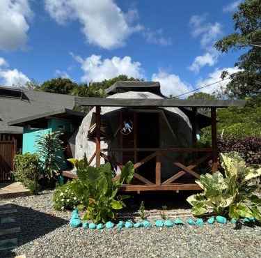 Mi casa es tu casa- Glamping y Casa de Campo in Capurganá