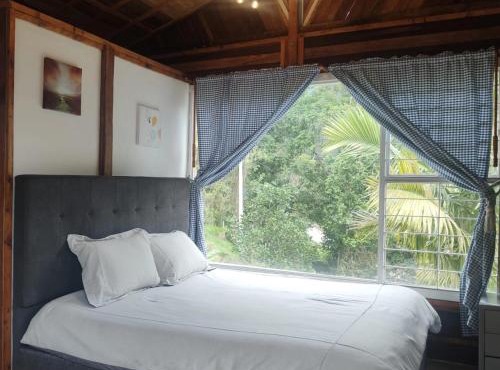 Cabañas San miguel Cachipay - Colombia