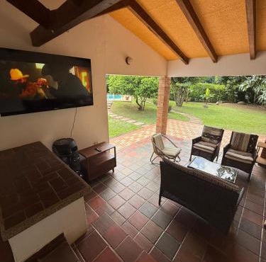 CASA QUINTA CON PISCINA PRIVADA en Melgar Tolima in Melgar