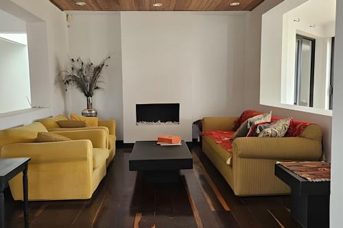 Luxury Countryside House with Central Location in Manizales