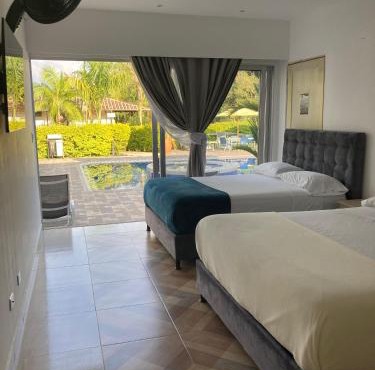 Thiago Hotel campestre
