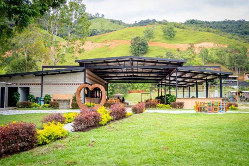 Camping bajo techo y con estilo in San Rafael
