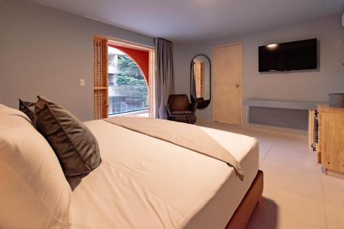 Leviu by Bernalo Hotels