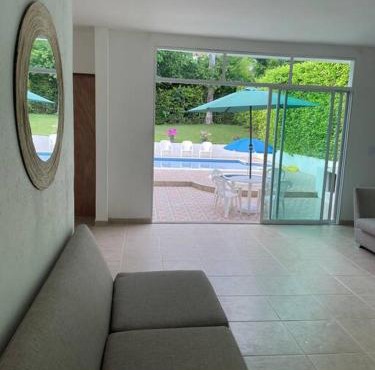 Acogedora casa de descanso con piscina privada
