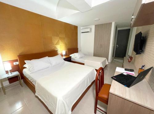 Hotel Prado 72 INN